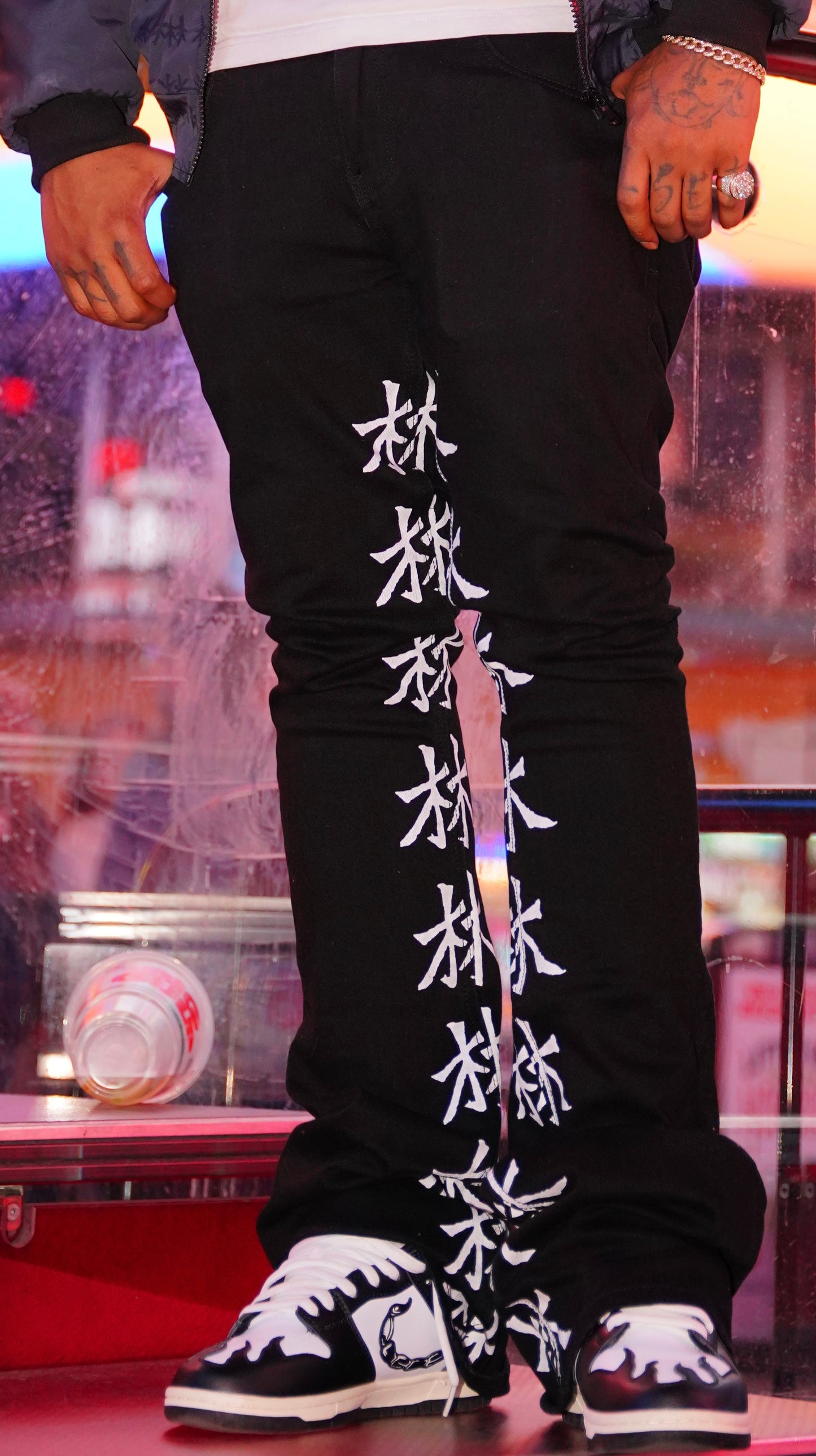 林 Ferno Print Stacked Denim Jeans (Black)